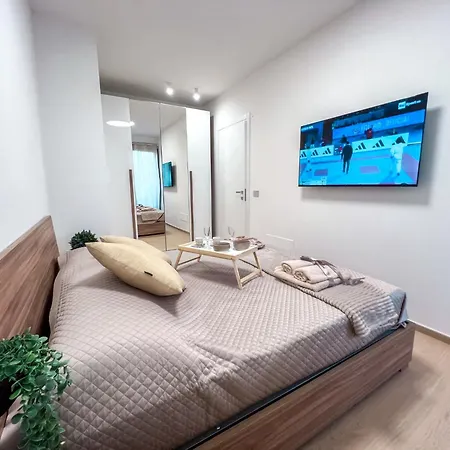 Panda 2 Piano Terra In Pieno Centroa801 Apartman *